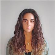 Impartisco lezioni di aiuto nel campo umanistico e linguistico